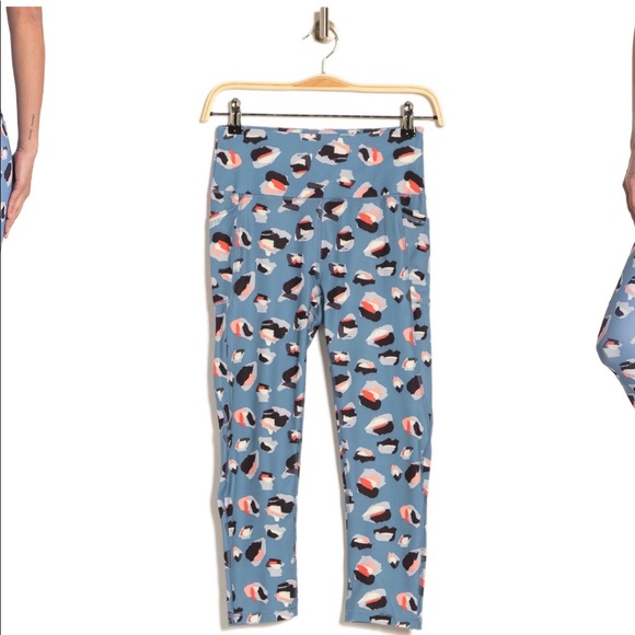 NWT X by Gottex Capri Leggings, Small - Picture 9 of 9